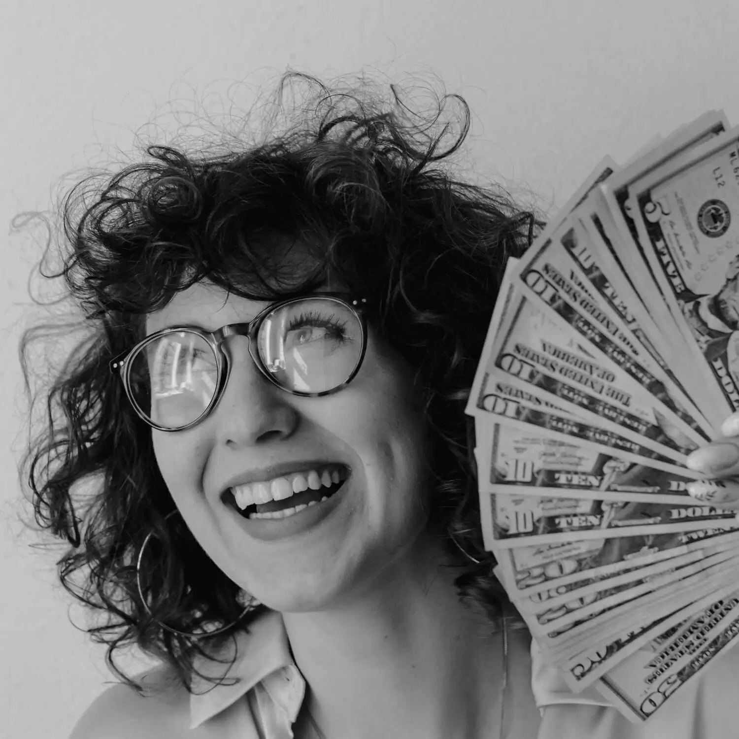 How to Scale a DTC Brand – 5 ROAS Fixes + 7 Ways to Scale